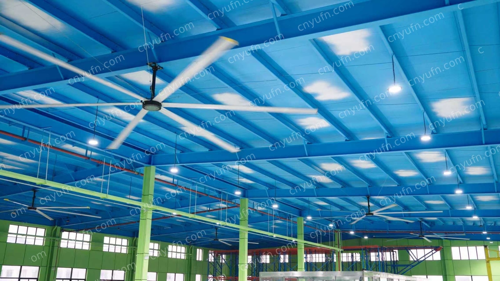 蓝顶厂房 HVLS 风扇应用