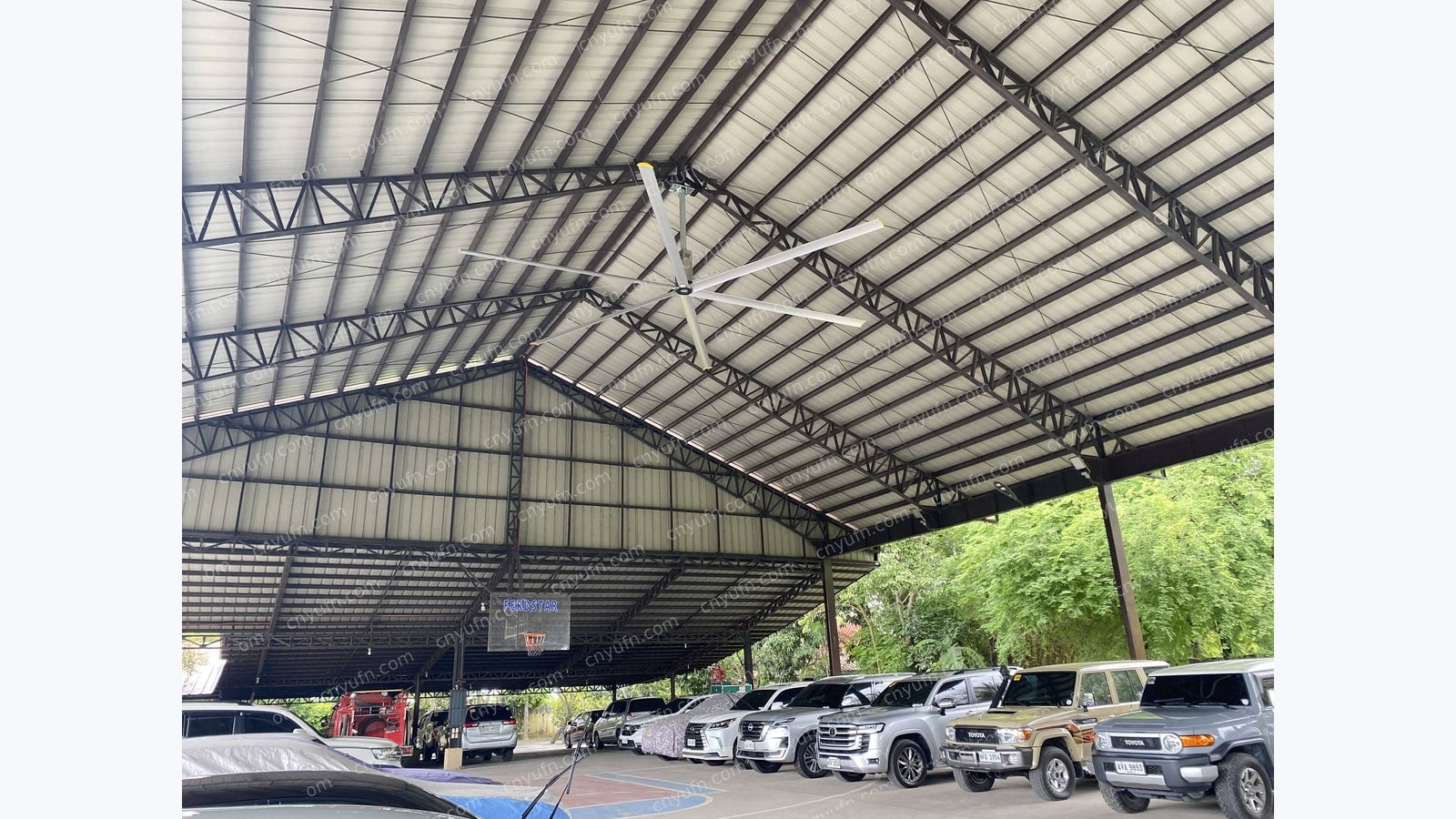 仓库停车棚 HVLS 风扇应用