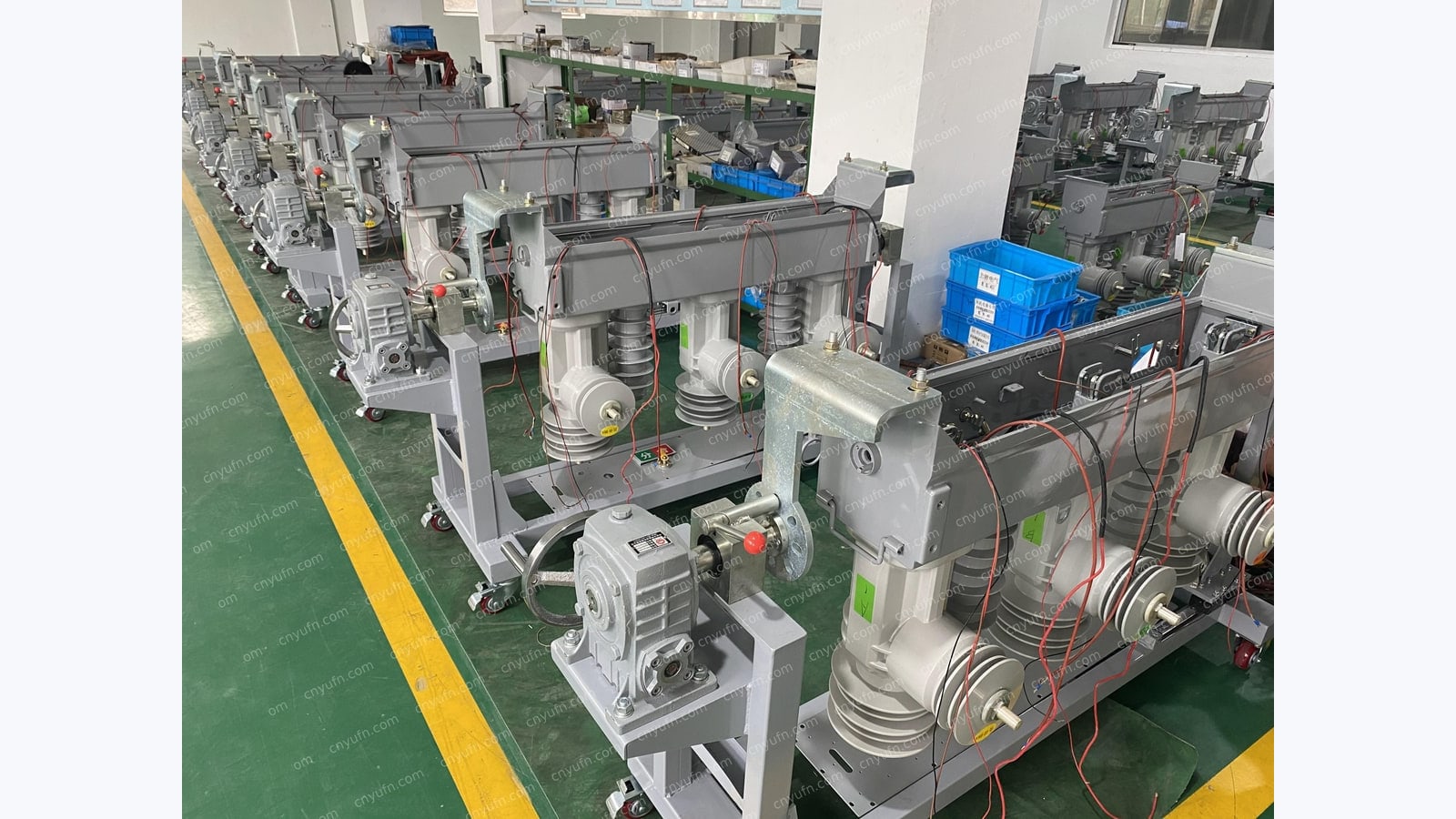recloser assembly turnover trolley