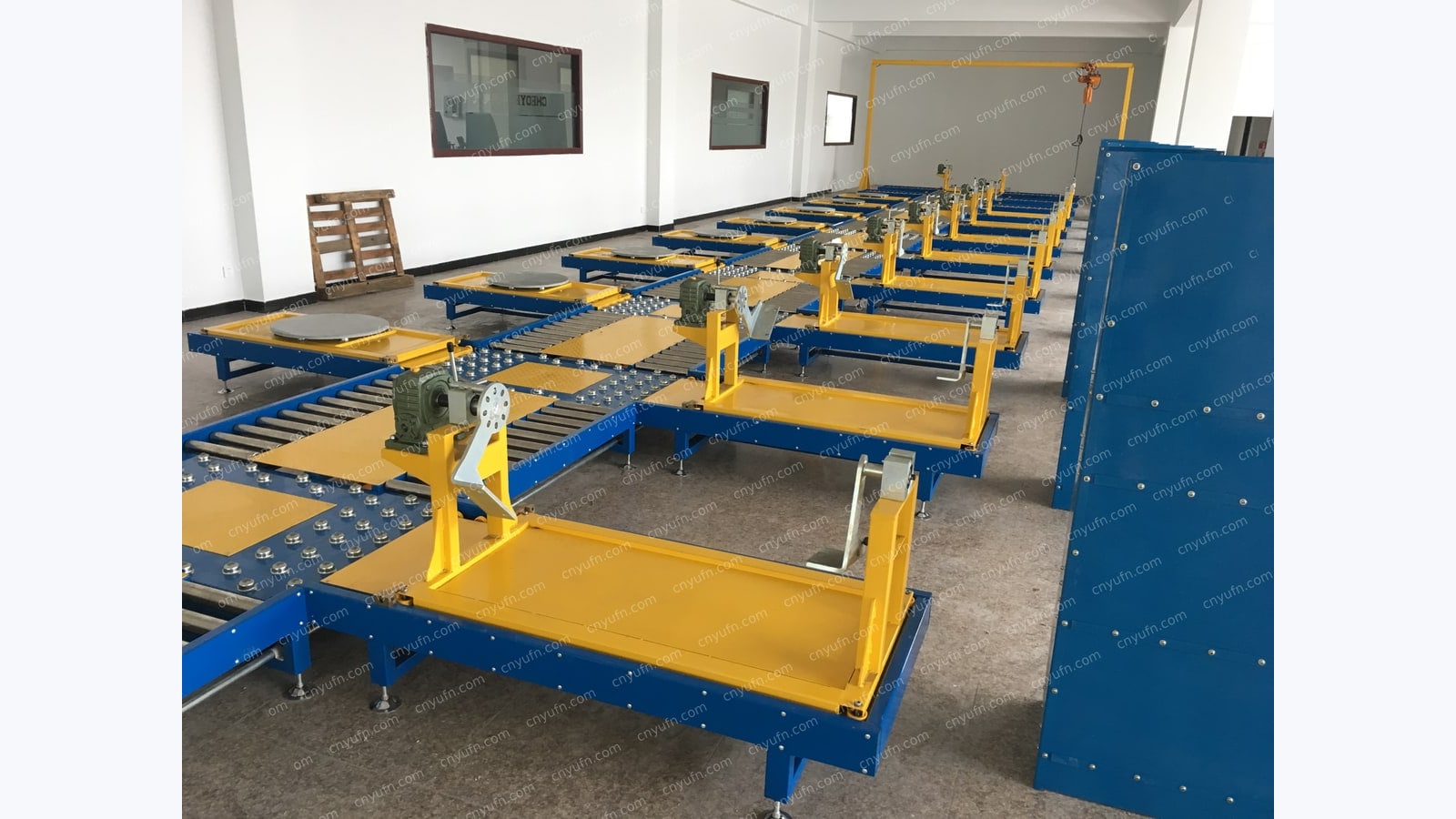 Recloser Circuit Breaker Assembly and Mechanical Testing Line Case