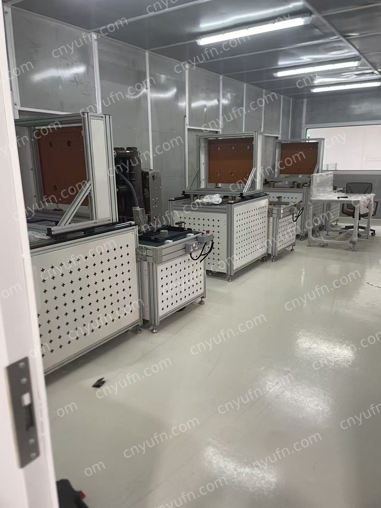 VCB running-in test station